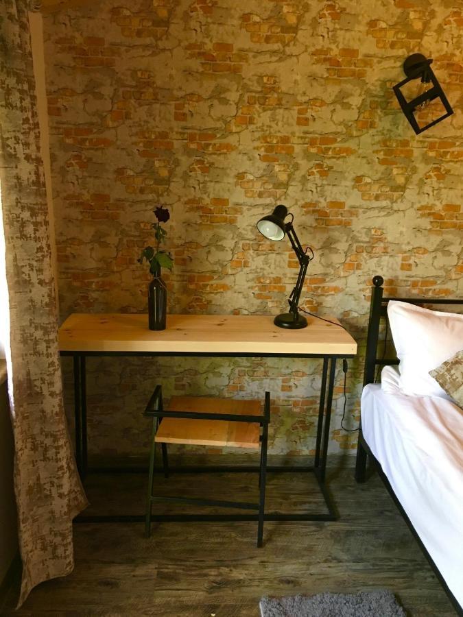 Berkri Gastro Yard & Guest House Yenokavan 外观 照片