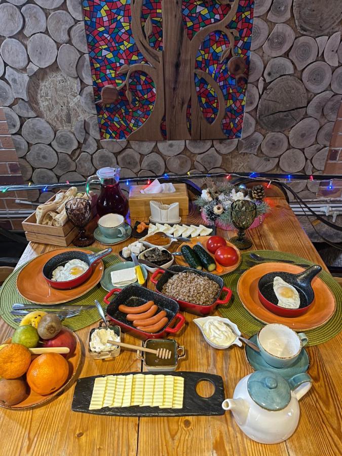 Berkri Gastro Yard & Guest House Yenokavan 外观 照片